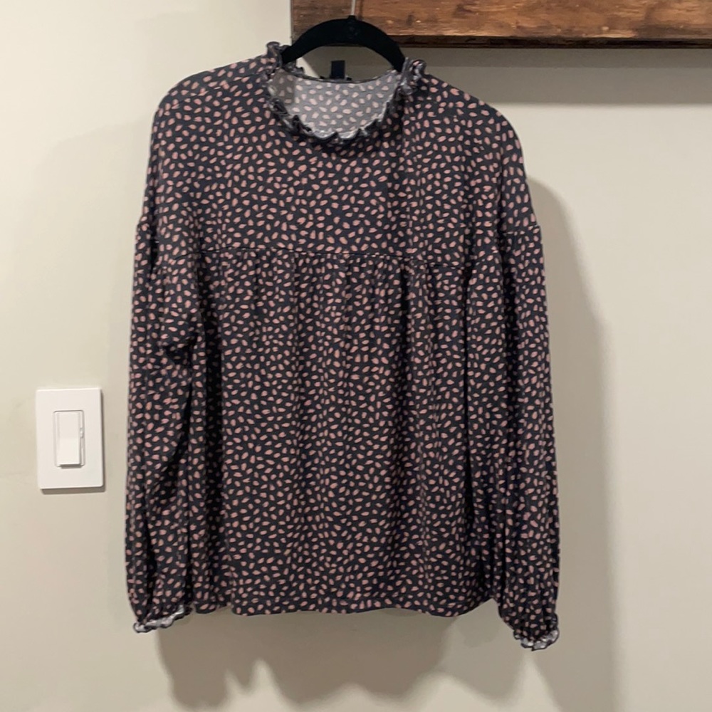 NWOT Ann Taylor ANIMAL PRINT GATHERED RUFFLE NECK TOP